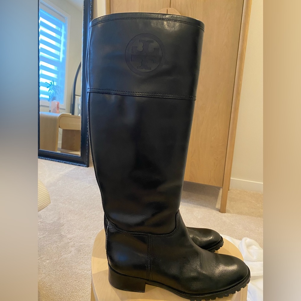 Authentic Tory Burch Tall Riding Boot